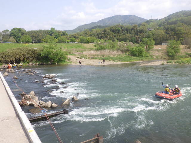 ラフトボートでのハイラインチロリアン